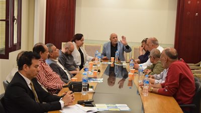 تعاون جديد بين غرفة القاهرة والجهات المعنية لبحث  الحفاظ على استقرار سوق الدواجن