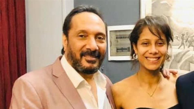 علي الحجار مع ابنته بثينة 