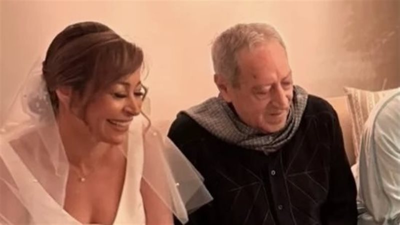 منة شلبي مع والدها 