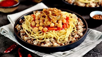  طريقة عمل الكشري المصري بخطوات بسيطة في مطبخك مثل المحلات 