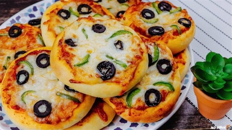 طريقة عمل الميني بيتزا
