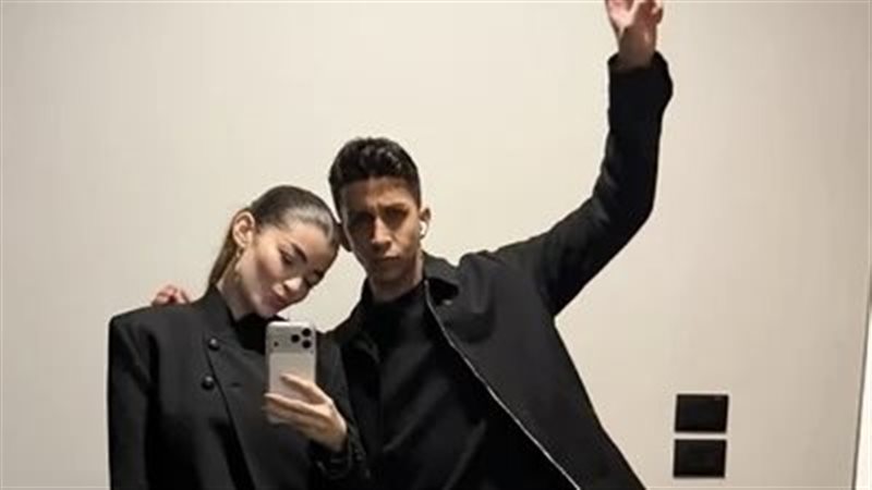 ليلى أحمد زاهر مع زوجها هشام جمال 