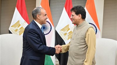 وزير الخارجية يبحث مع نظيره الهندي تعزيز التبادل التجاري وجذب الاستثمارات  پإجتماعات البريكس