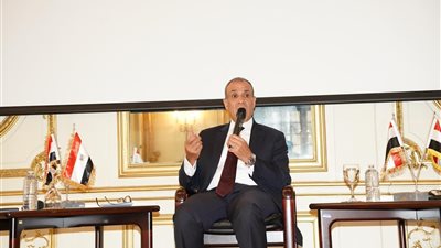 وزير الخارجية يؤكد من لندن حرص الدولة على رعاية المصريين بالخارج وتعزيز الخدمات القنصلية