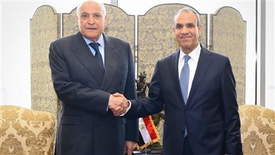 وزيرا خارجية مصر والجزائر يبحثان بالقاهرة تعزيز التعاون الثنائي وتنسيق المواقف تجاه أزمات المنطقة