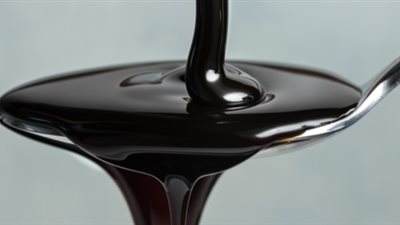 دلالات خير أم شر ؟ ..  تفسير رؤية العسل الأسود في المنام 