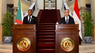 مصر وجزر القمر توقعان مذكرات تفاهم جديدة خلال أعمال الدورة الأولى للجنة المشتركة