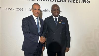 وزير الخارجية يبحث مع نظيره الأنجولي تعزيز التعاون الثنائي والتنسيق حول القضايا الأفريقية