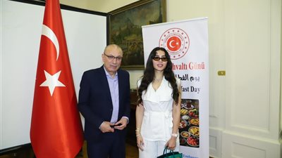 السفارة التركية بالقاهرة تحتفل بيوم الإفطار العالمي وتستعرض ثراء المائدة التركية