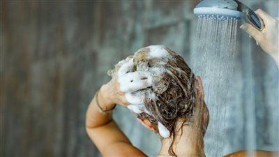 تفسير حلم الاستحمام  في المنام وعلاقته بالتخلص من الهموم