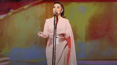 مي فاروق تتألق في جدة.. «أنت عمري» تشعل الأجواء والحفل يتصدر المشهد الفني