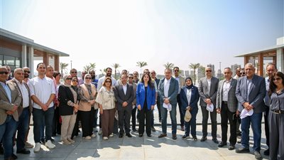 وزيرة الإسكان تتفقد مشروع “حدائق تلال الفسطاط” وتؤكد الالتزام بالجدول الزمني 