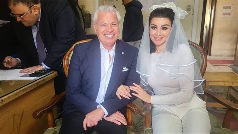 أروى جودة مع زوجها