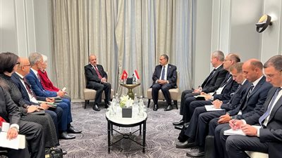 وزير الخارجية يلتقي نظيره التونسي ويؤكدان تعزيز العلاقات الثنائية والتنسيق بشأن القضايا الإقليمية أو