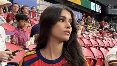 حبيبة لامين يامال تخطف الأنظار في المدرجات.. وتحتفل بأول أهدافه في مونديال 2026