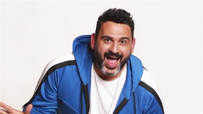 أكرم حسني 
