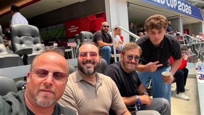 ظهور نادر في المدرجات.. كاظم الساهر يخطف الأنظار خلال كأس العالم 2026