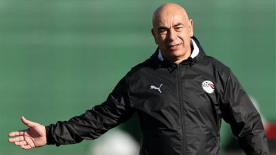 بين رومانسية البدايات وأسرار الأزمات العائلية.. زوجتا حسام حسن تكشفان تفاصيل مثيرة عن حياته الشخصية