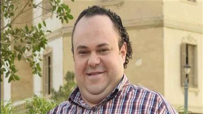نزاع قضائي بين الفنان مدحت تيخا والمنتج عوض ماهر بسبب مستحقات مالية
