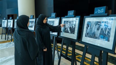 الأرشيف والمكتبة الوطنية يوثق مسيرة قيام الإمارات في معرض 