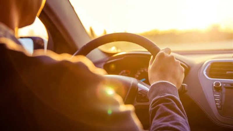 قيادة السيارة في المنام