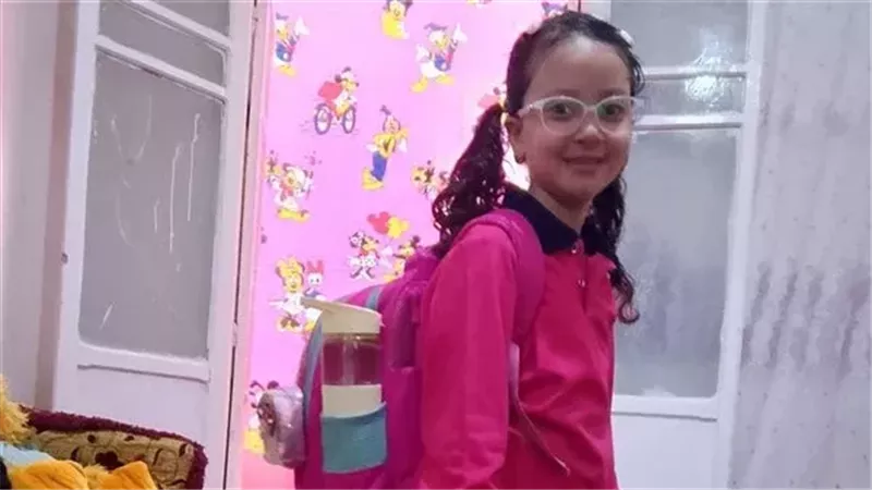 أب يستغيث للعثور على أسرة لابنته