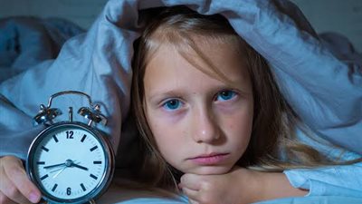 سهر الأطفال ليلاً يحرم أجسامهم من هرمون النمو و يهدد سلامتهم البدنية والعقلية مستقبلاً