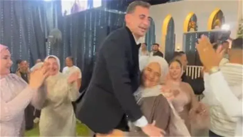 عريس مع زوجة عمه 