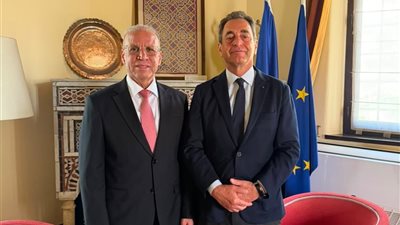 سفيرا العراق وفرنسا يبحثان تعزيز العلاقات الثنائية وتطورات المنطقة والتنسيق العربي