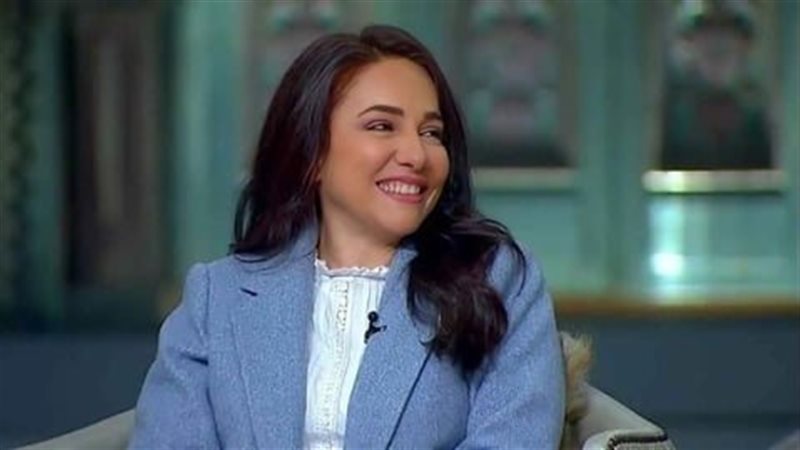 الكاتبة نجلاء الحديني