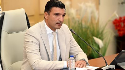 وزير الصناعة يبحث مع مصنعي الأثاث سبل تطوير القطاع وتعزيز قدرته التنافسية عالميًا