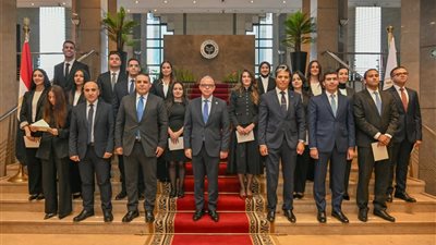 وزير الاستثمار والتجارة الخارجية يشهد أداء اليمين للدفعة الجديدة من أعضاء جهاز التمثيل التجاري  
