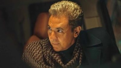 فتحي عبد الوهاب يعلق على زحام المصورين في عرض «شيشن دو».. «كلنا هنقع»
