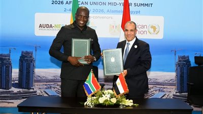 وزير الخارجية يوقع اتفاق إنشاء اللجنة العليا المشتركة بين مصر وجنوب أفريقيا لتعزيز التعاون الثنائي