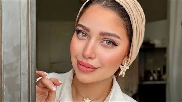 البلوجر مريم سيف 