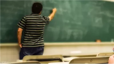 «هدى شعراوي وصفية زغلول في مرمى الاتهامات».. فيديو لمعلم يفجّر الغضب وبلاغات تصل للنائب العام