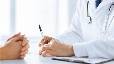 «بيكشف علينا بهذه الحيّل».. أقوال ضحايا طبيب النساء المزور