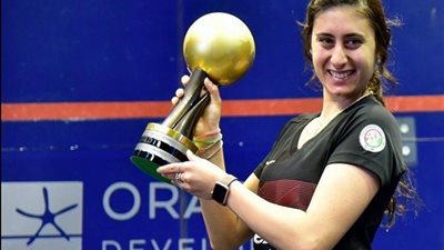 نور الشربيني تصعد لـ«ربع نهائي» بطولة «بلاك بول» للإسكواش 