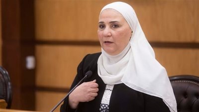بعد دعمها معيدًا في دار أيتام.. وزيرة التضامن: أتشرف أن أكون «أم» لعبد الله 