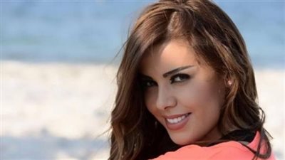 أماني السويسي تُغني «يا أنا» من دبي