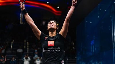 بعد تتويج نور الشربيني.. تعرفي على جائزة بطولة بلاك بول للإسكواش