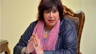 «جاي اتقدملك».. رد فعل إيناس عبد الدايم بعد طلب يدها للزواج.. فيديو 