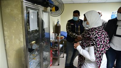 «زايد» تُشدد على تطعيم 100% من الأطقم الطبية في جنوب سيناء