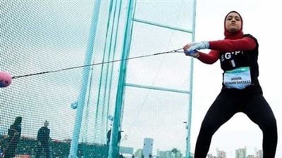 عيد الأم 2021| سلسلة ذهب هدية «روان أيمن» لوالدتها