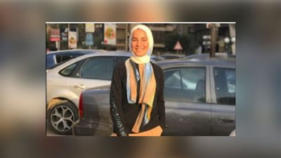 عيد الأم 2021| أمنية أحمد لاعبة الطيران تفضل هدايا الملابس لوالدتها