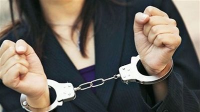 استغلت ابنيها لتوصيل المخدرات.. اعترافات «عزة» والإبليس أمام النيابة 