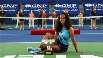 ليلى فرنانديز تتوج بلقب مونتيري للتنس.. صور