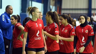 5 انتصارات تفصل سيدات الأهلي عن اللقب.. ترتيب جدول دوري الطائرة