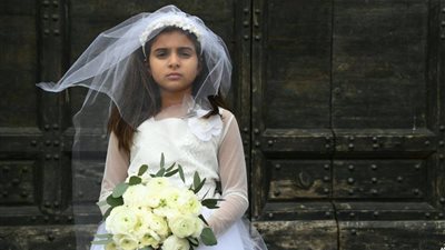 هاجر العناني تطالب بتشريع يعاقب الأب والشهود في زواج القاصرات.. خاص