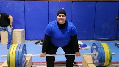ننشر كواليس اجتماع بطلة رفع الأثقال مع رئيس الاتحاد.. خاص